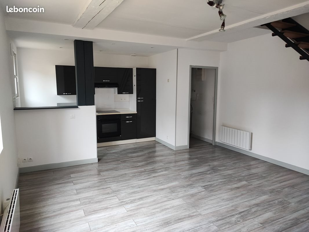 Maison à louer, 53m², Wassy