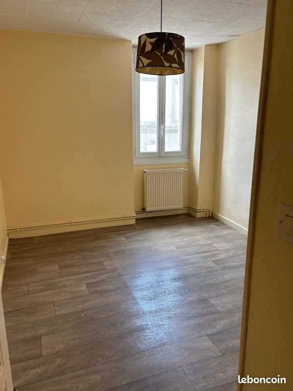 Maison à louer, 59m², Coutras