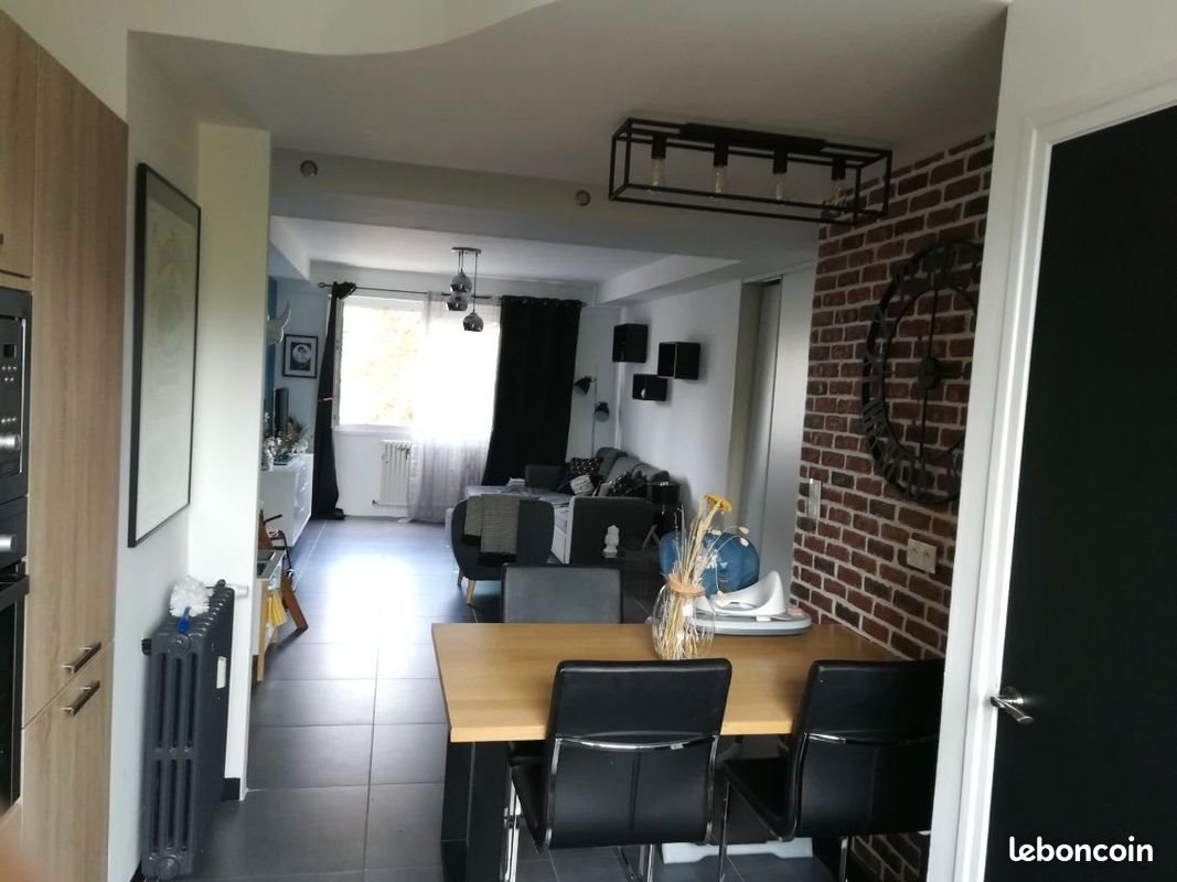 Appartement à vendre, 65m², Saint-Max