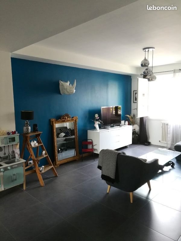 Appartement à vendre, 65m², Saint-Max