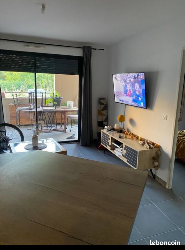 Appartement à louer, 42m², Le Tholonet