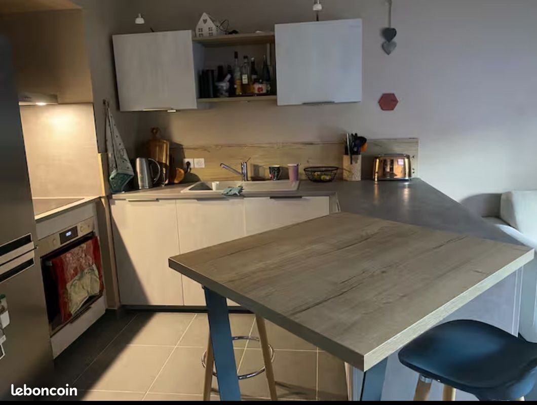 Appartement à louer, 42m², Le Tholonet