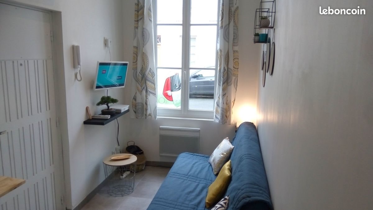 Appartement à louer, 14m², Rochefort