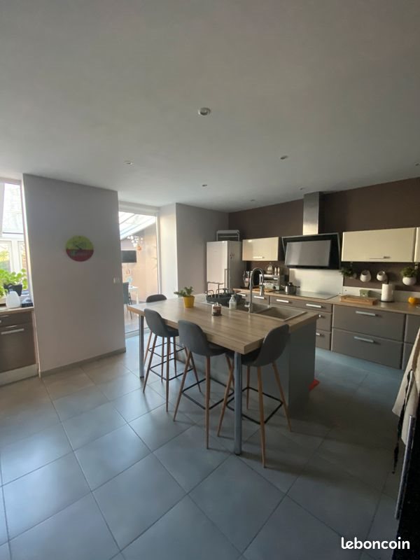 Maison à vendre, 210m², Sarcé