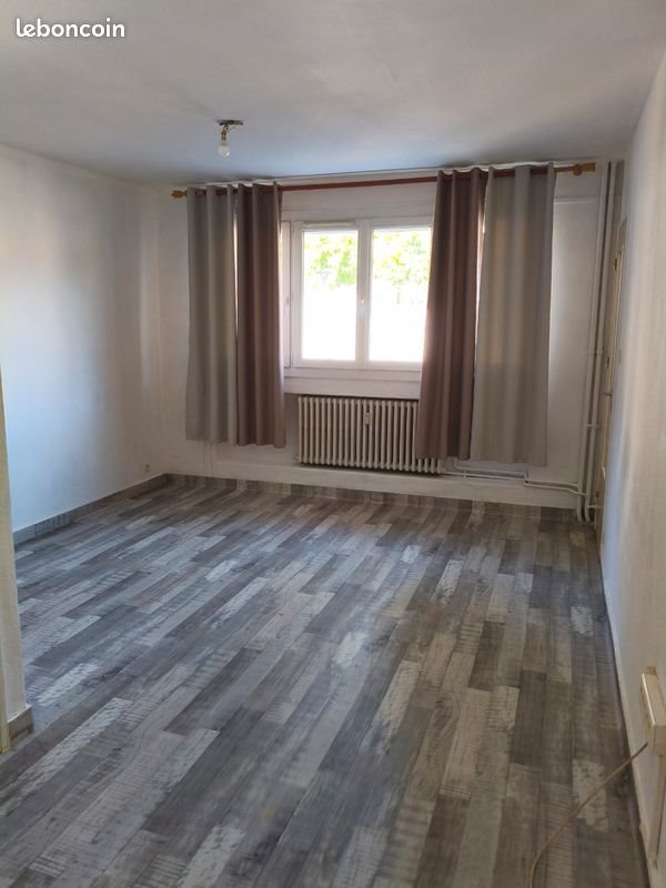 Appartement à louer, 30m², Saint-Etienne