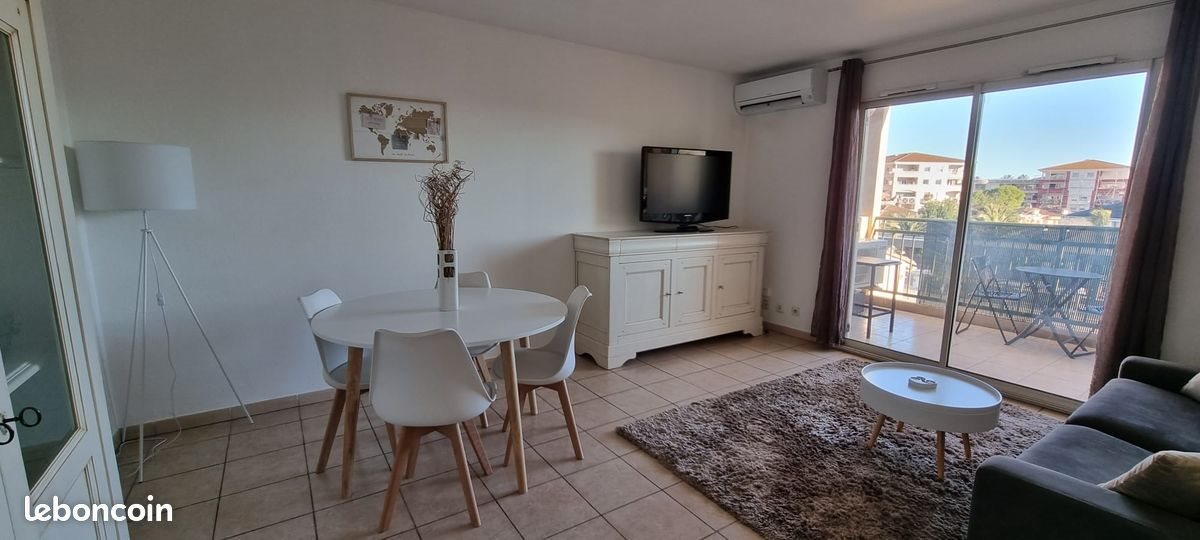 Appartement à louer, 48m², Mandelieu-la-Napoule