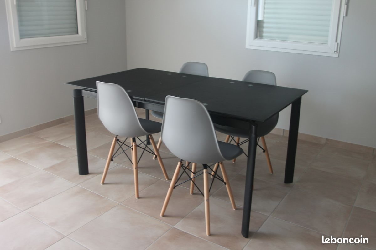 Appartement à louer, 45m², Pélissanne