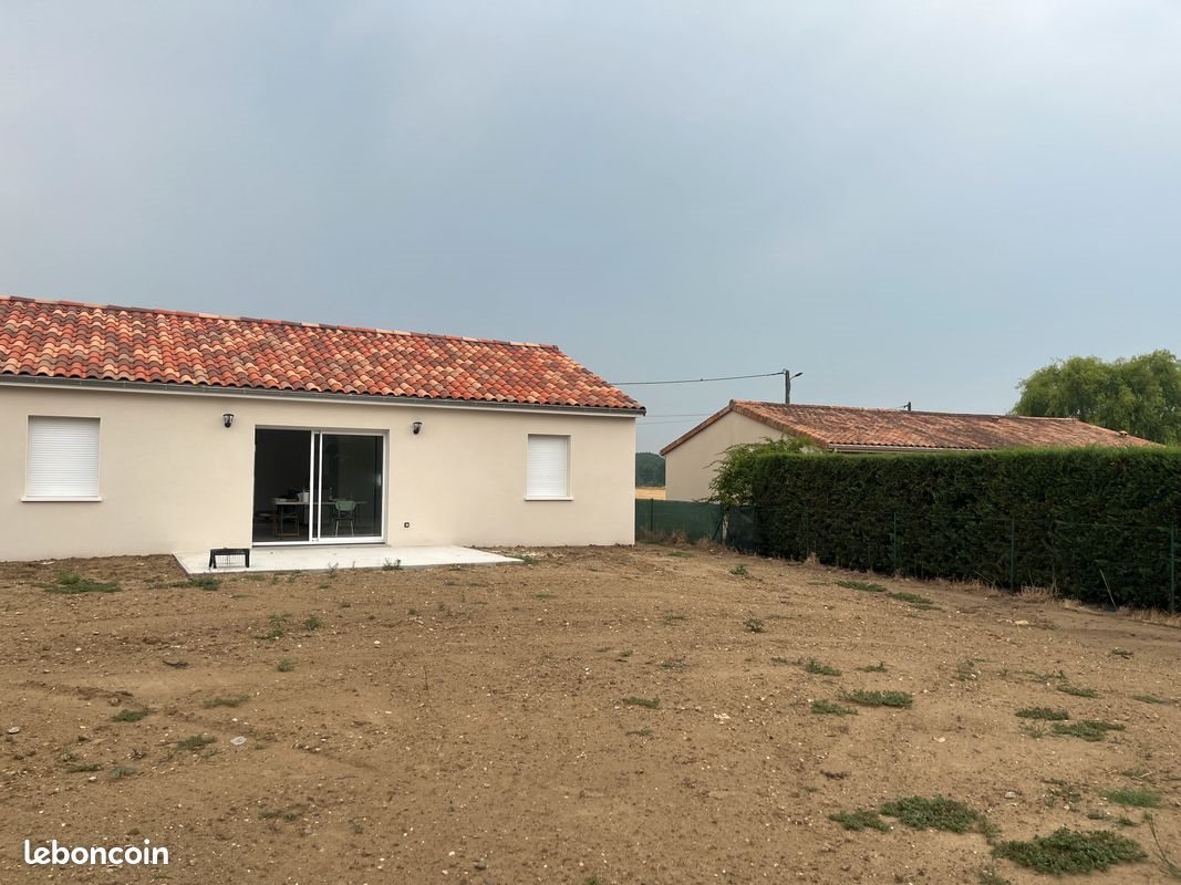 Maison à louer, 80m², Saint-Genest-d'Ambière