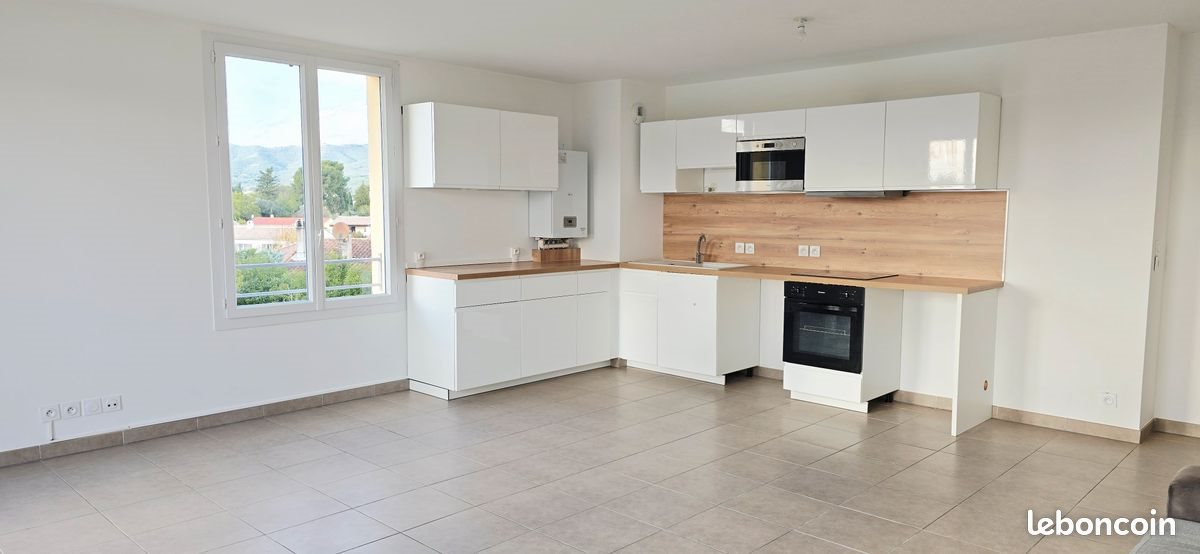 Appartement à louer, 100m², Allauch
