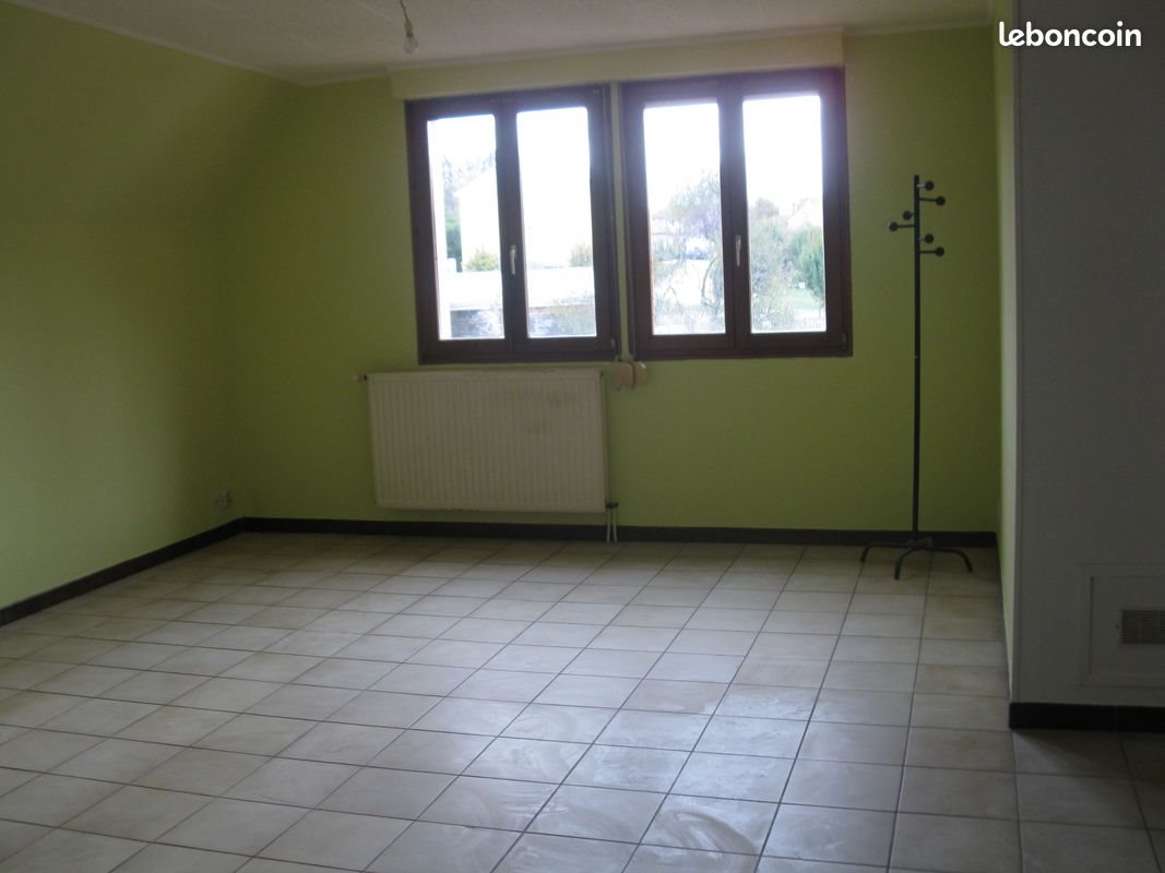 Appartement à louer, 94m², Saône
