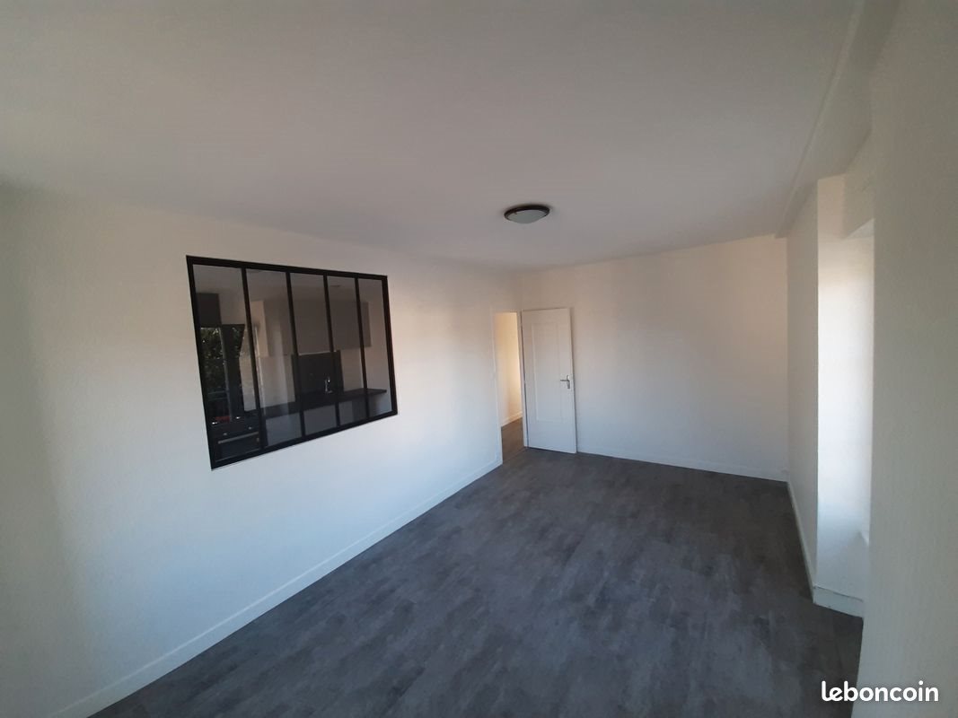 Appartement à louer, 75m², Combourg
