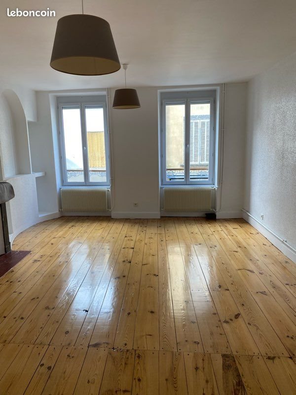 Appartement à louer, 90m², Brioude