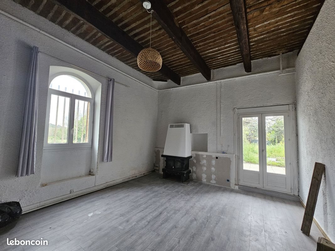 Appartement à louer, 110m², Saint-Chamas