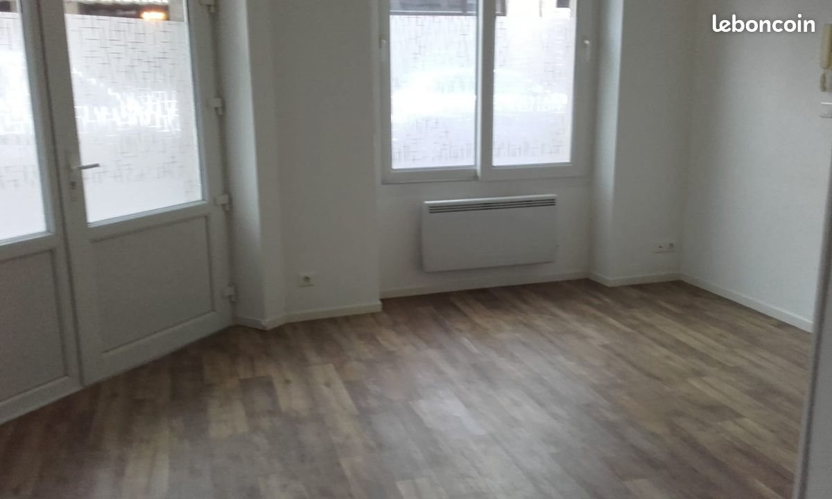 Appartement à louer, 20m², Dun-le-Palestel