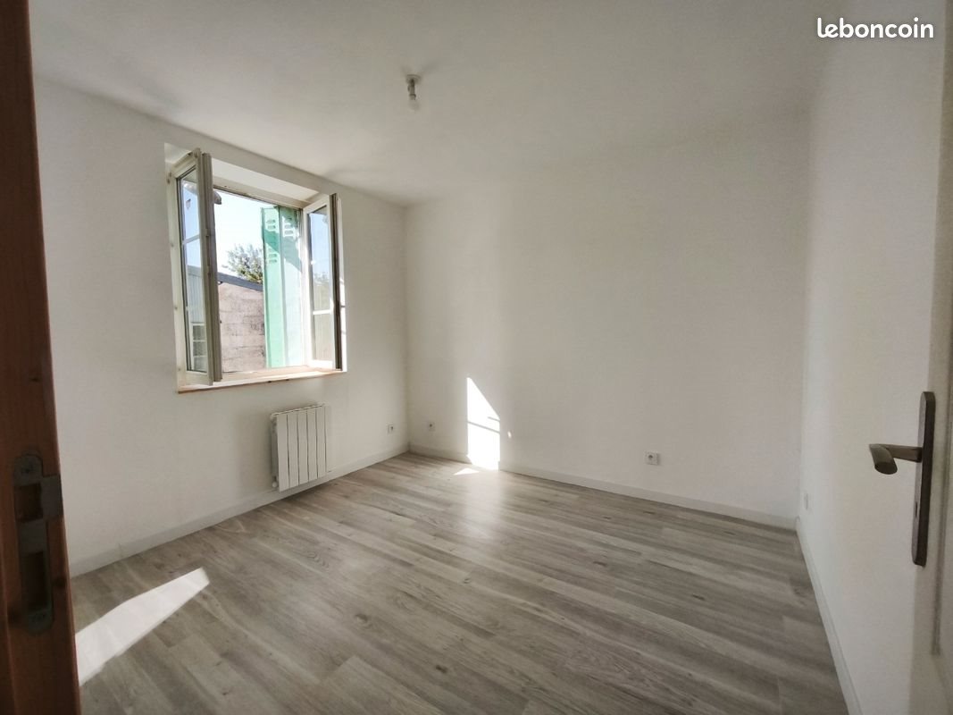 Maison à louer, 80m², Saint-Michel-de-Chavaignes