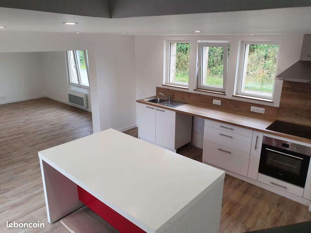 Maison à louer, 93m², Plouédern