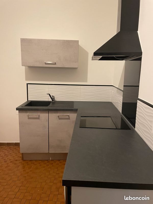 Maison à louer, 75m², Combrand