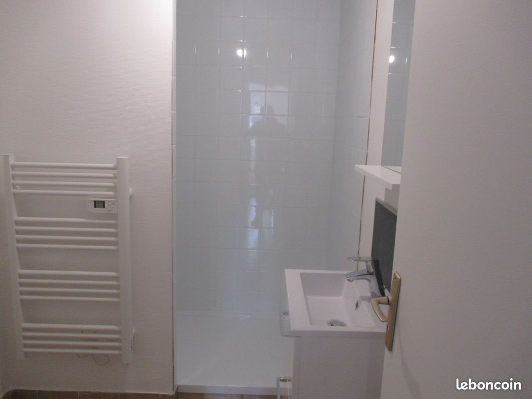 Appartement à louer, 55m², Pleyber-Christ