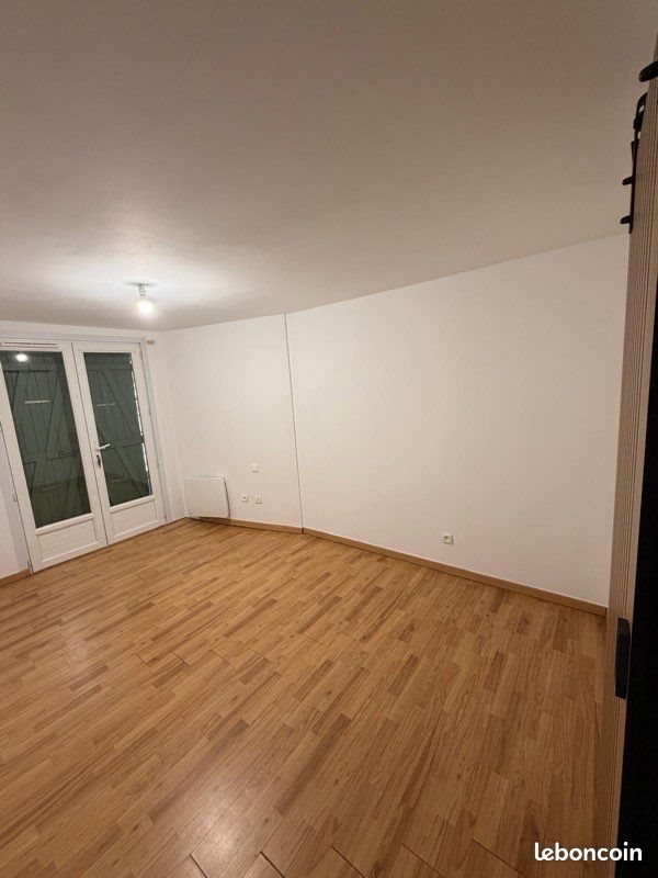Appartement à louer, 32m², Bessens