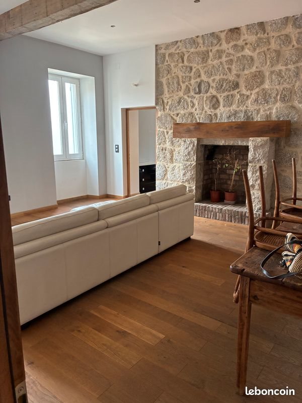 Appartement à louer, 70m², Sartène