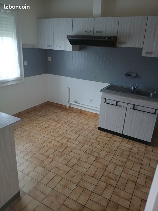 Maison à louer, 85m², Pipriac