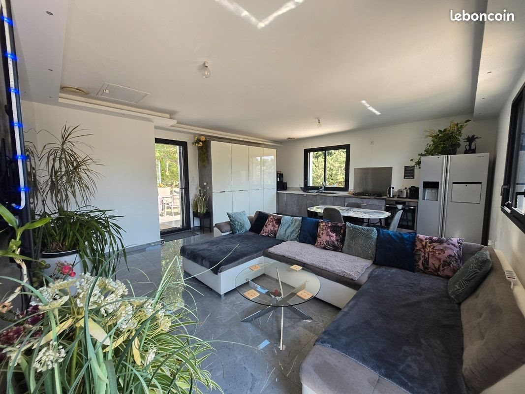 Maison à louer, 60m², Nîmes