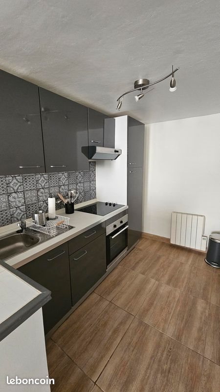 Appartement à louer, 28m², Aubagne
