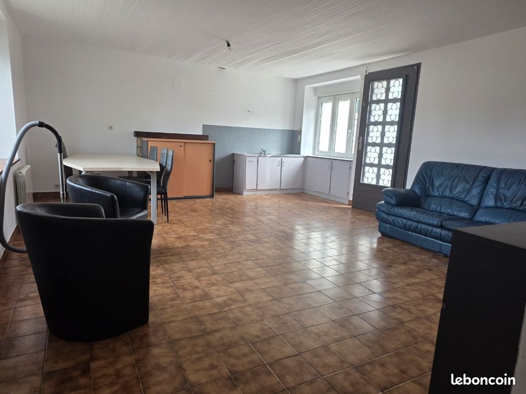 Maison à louer, 60m², Cléguérec