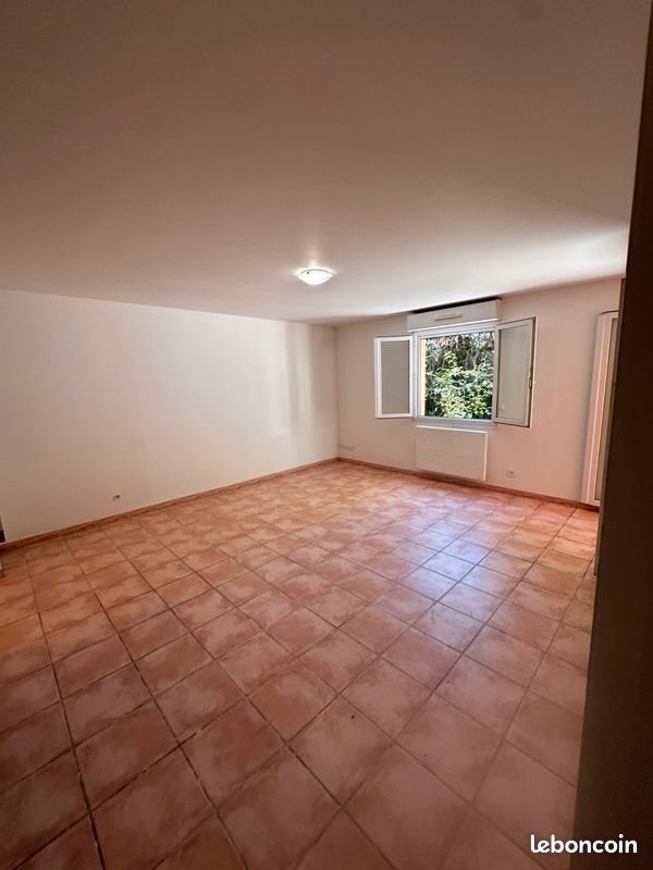 Appartement à louer, 59m², Pessac