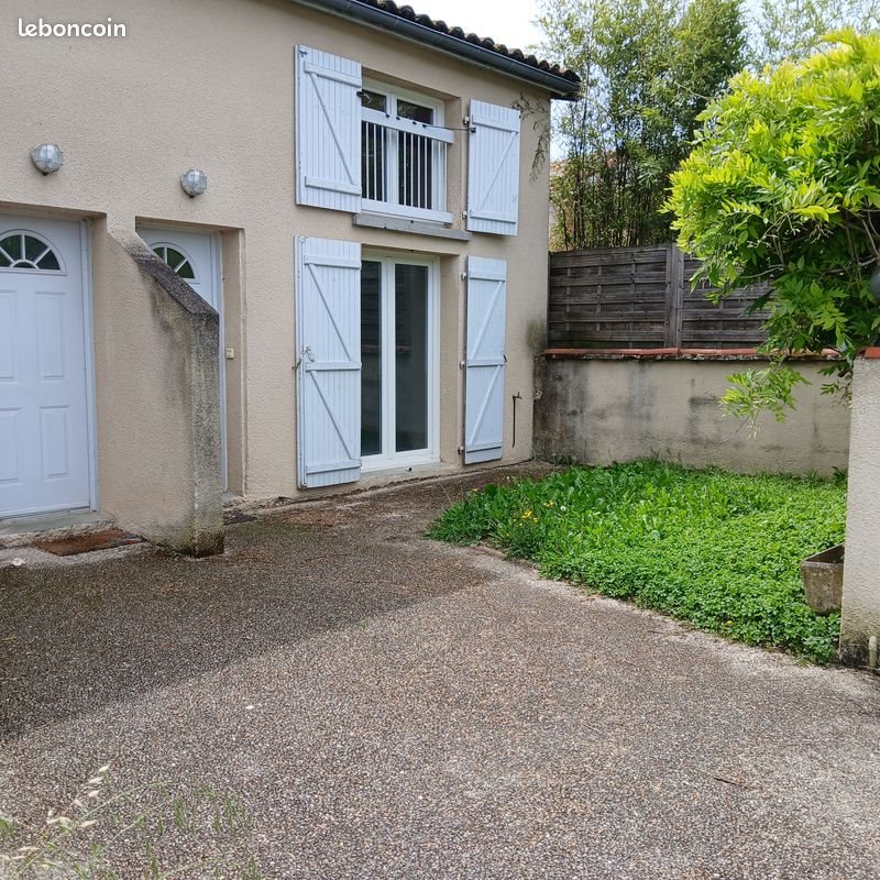 Maison à louer, 47m², Saint-Geniès-Bellevue