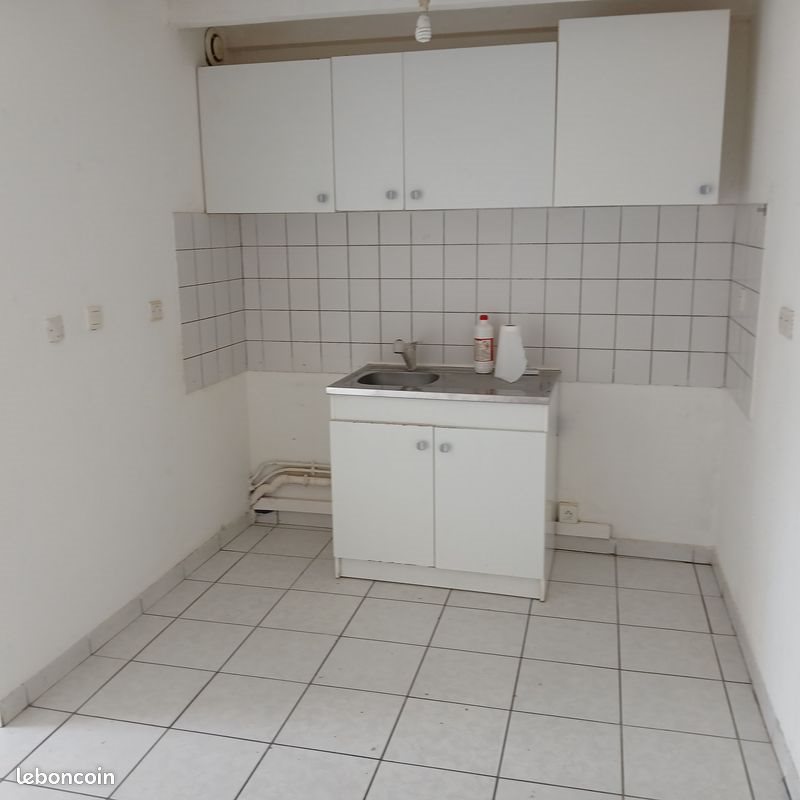 Maison à louer, 47m², Saint-Geniès-Bellevue