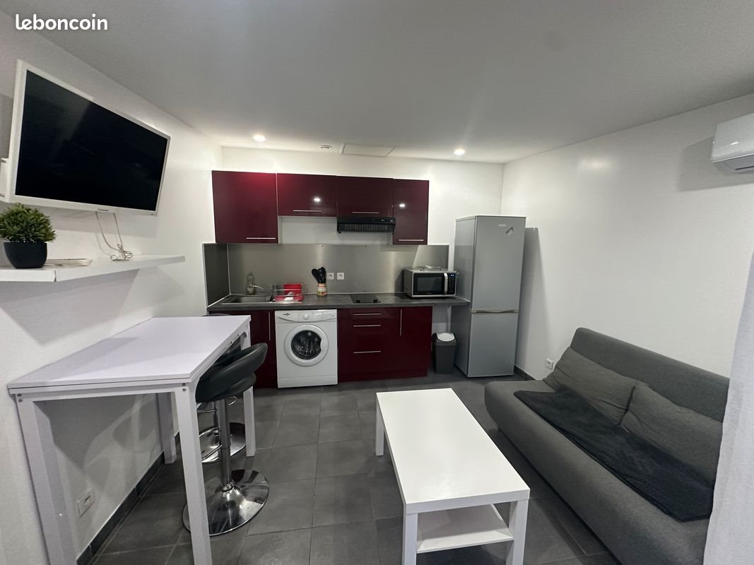 Appartement à louer, 28m², Nîmes