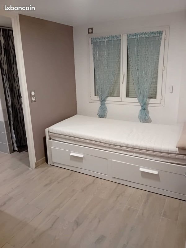 Appartement à louer, 30m², Bourdeaux