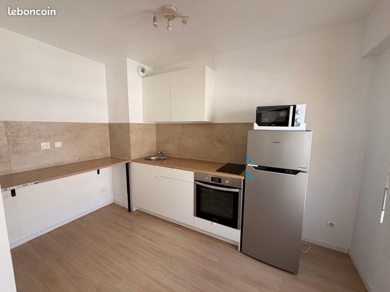 Appartement à louer, 32m², Saint-Etienne