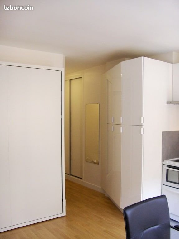 Appartement à louer, 27m², Paris 9ème