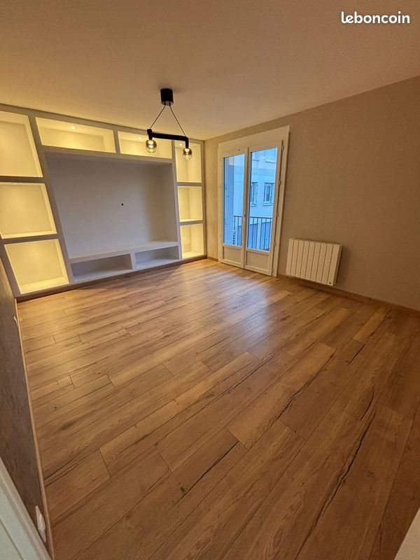 Appartement à vendre, 74m², Aurillac