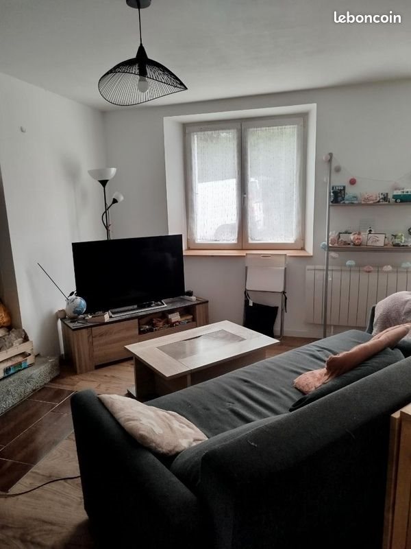 Maison à louer, 70m², Huelgoat