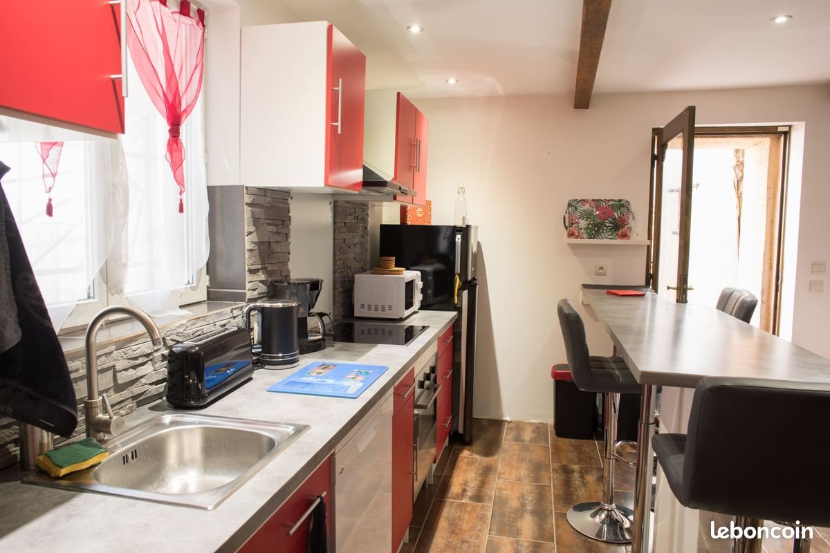 Maison à louer, 65m², Neffiès