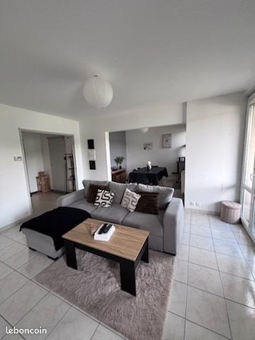 Appartement à louer, 76m², Unieux
