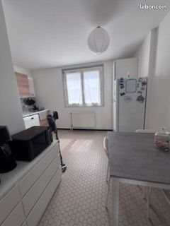 Appartement à louer, 76m², Unieux
