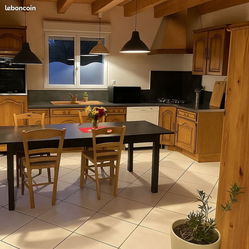 Maison à louer, 160m², Saint-Pierre-Eynac