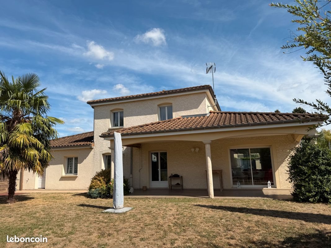 Maison à vendre, 165m², Saint-Marcel