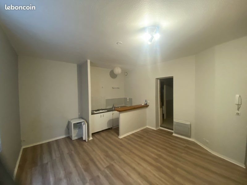 Appartement à louer, 28m², Villefranche-de-Rouergue