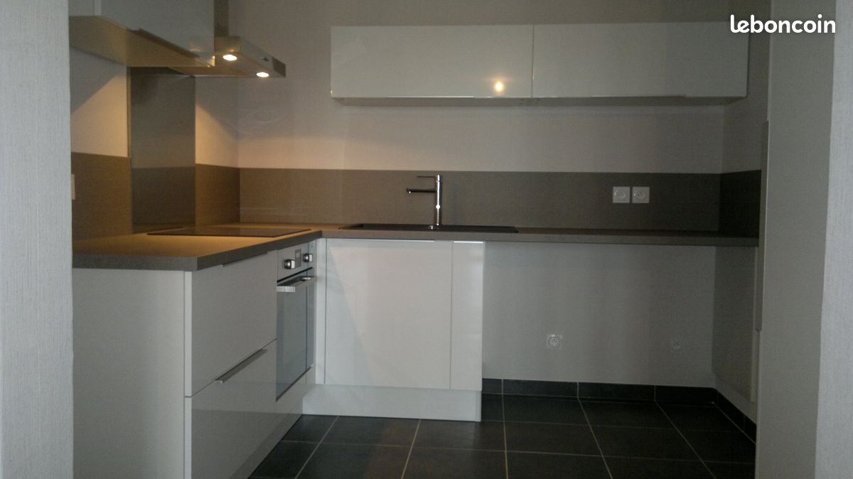 Appartement à louer, 49m², Divonne-les-Bains