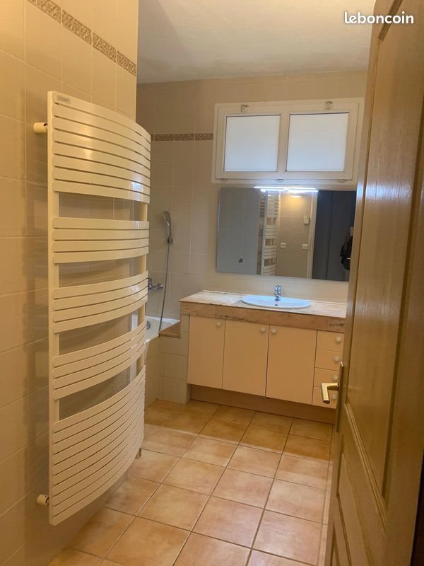Appartement à louer, 60m², Furiani