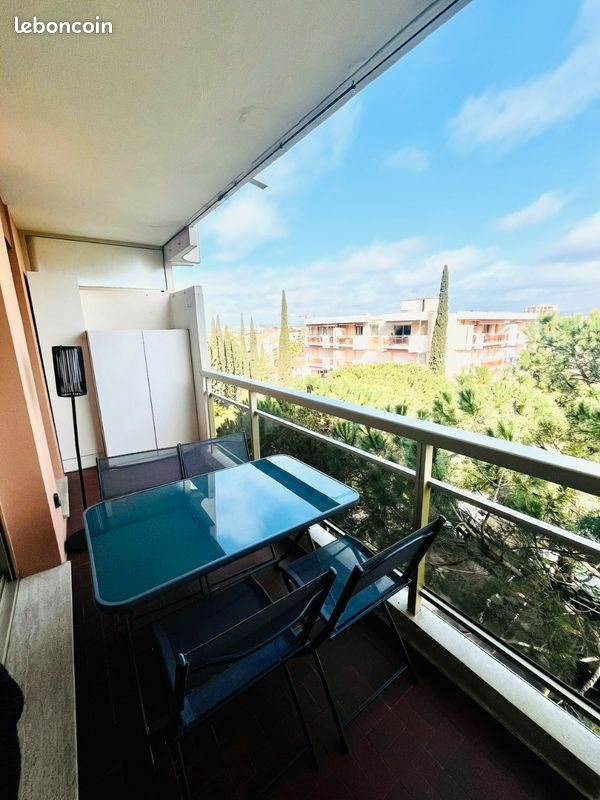 Appartement à louer, 28m², Saint-Raphaël