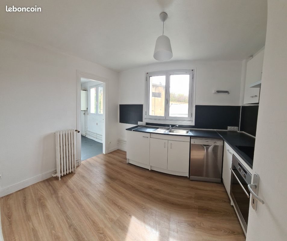 Appartement à louer, 90m², Charleville-Mézières