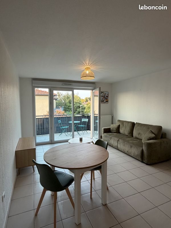 Appartement à louer, 39m², Saubens