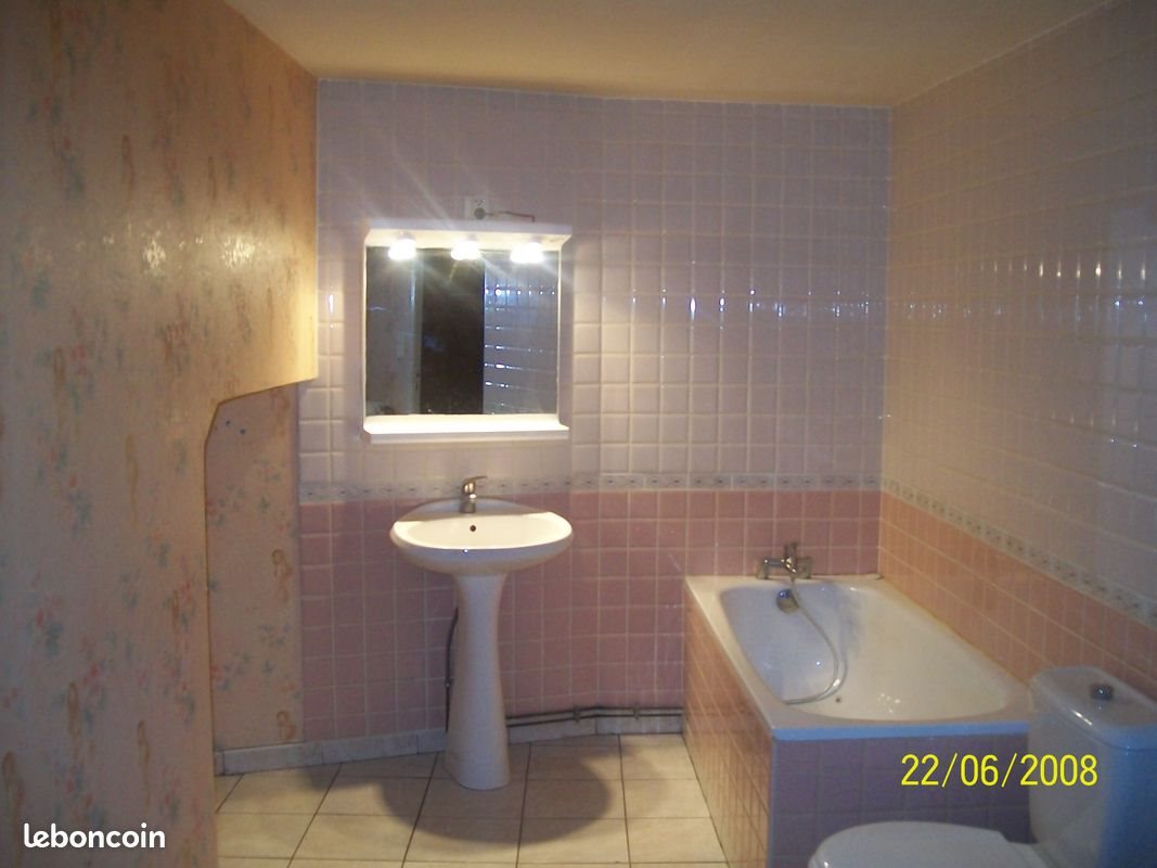 Maison à louer, 92m², Manzat