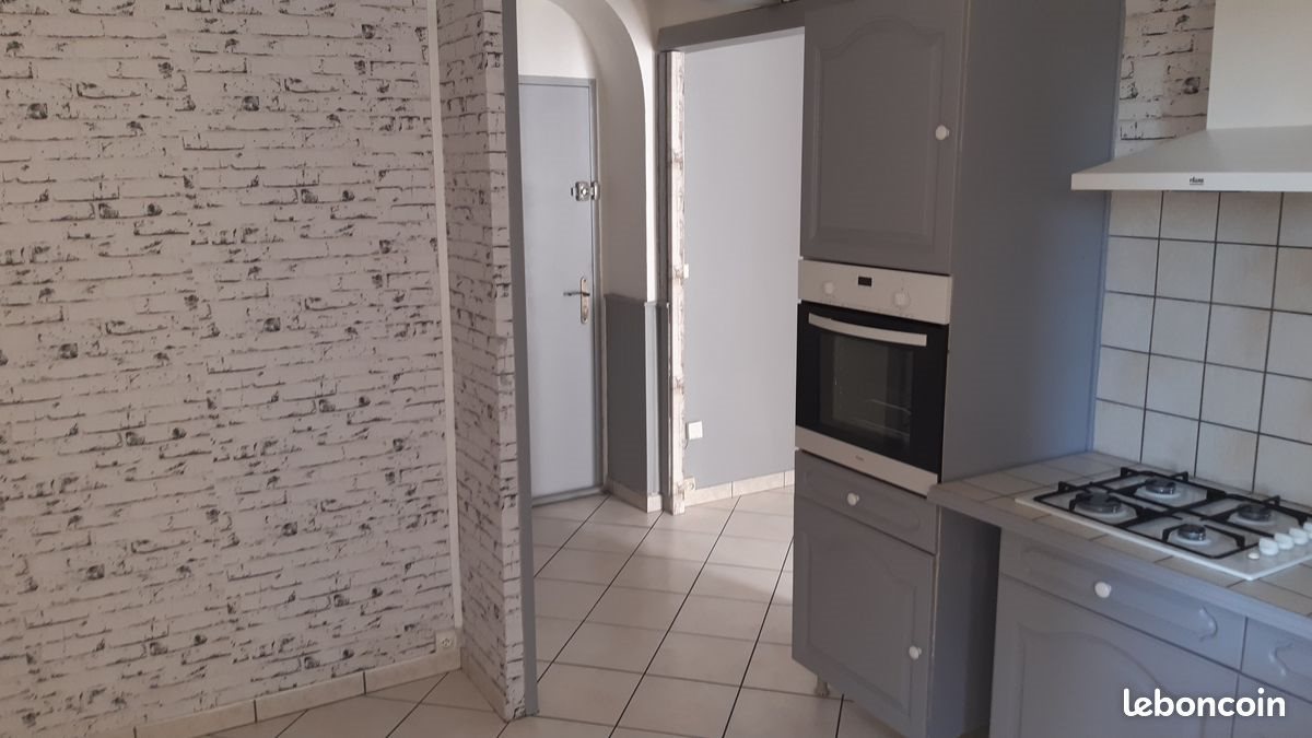 Appartement à louer, 50m², Châtel-Guyon